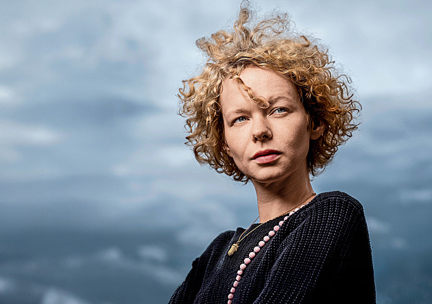 Přišla jsem si jako ošklivá holka, zrzavá, divná… Peklo. Anna Kameníková vzpomíná