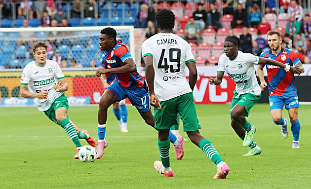 ONLINE: Plzeň - Karviná 2:1, v závěru se domácí Vydra trefuje z penalty