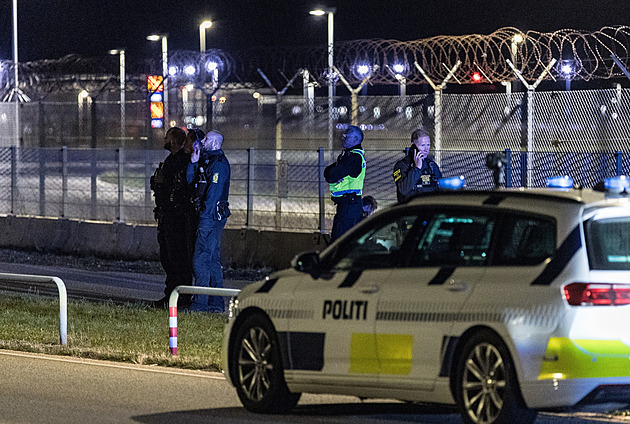 Letiště v Kodani blokují kroužící drony. Všechny lety byly přerušeny