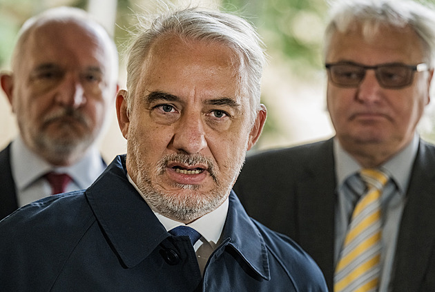 Vláda se s odbory znovu nedomluvila na růstu platů ve veřejné sféře