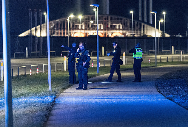 Další drony u dánských letišť. V Aalborgu kvůli nim přerušili provoz