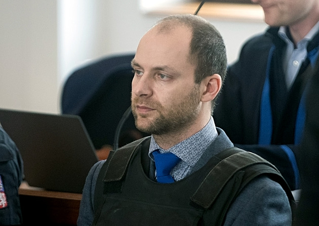 „Jak jsem sebestředný?“ Posudky znalkyň lékař souzený za vraždu milenky nevydýchal