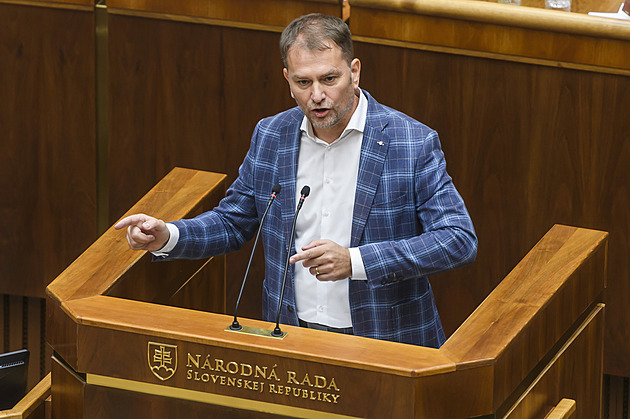 Hlasoval s Ficem, tak jde. Matovičovo hnutí vyloučí poslance za „zradu“ s ústavou