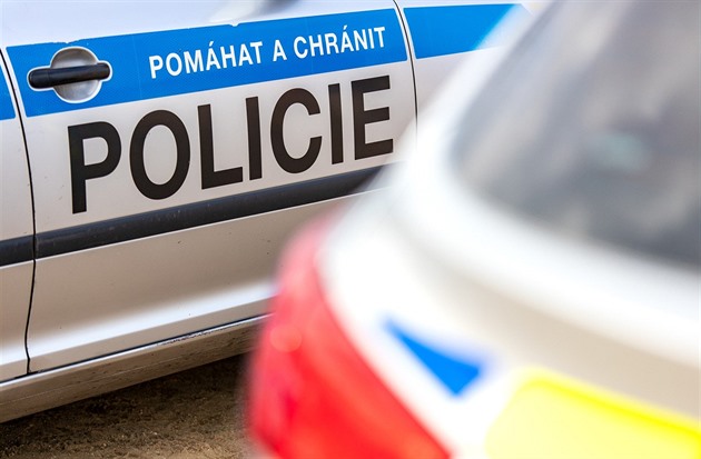 Anonym nahlásil bombu ve škole v Jihlavě. Odpoledne tu bude volební místnost