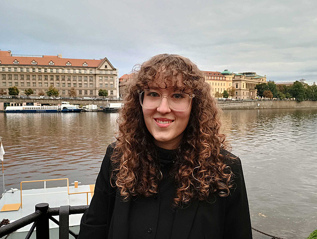 Seznamte se, nejmladší poslankyně, studentka a nová hvězda Starostů Julie Smejkalová
