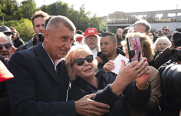 Středočeský kraj volil ANO, prstenec obcí kolem Prahy zůstal SPOLU