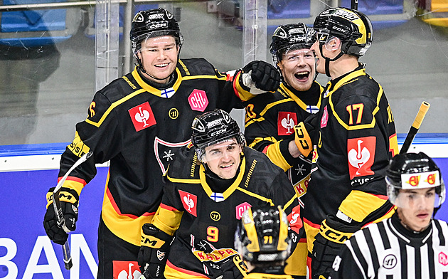ONLINE: Hradec prohrává s KalPa už 1:5, Sparta hraje v Curychu bez branek