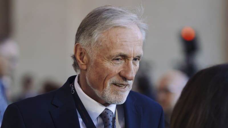 Topolánek bojuje s rakovinou: Je to vážné, uvedl. Ostře se pustil do lidí, kteří mu přejí smrt