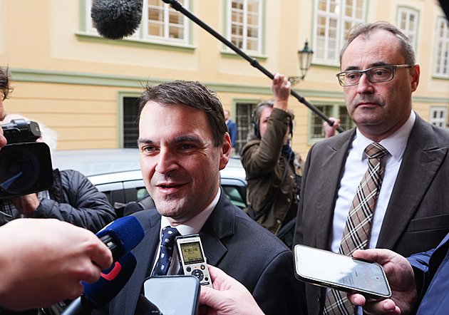 Politici ANO, Motoristů a SPD jednali o elektřině, emisních povolenkách i bydlení