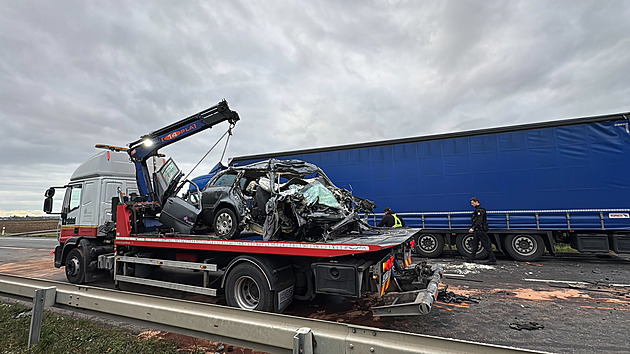 Řidič osobáku vjel u Židněvsi do protisměru, po srážce s kamionem zemřel