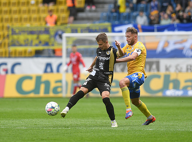 ONLINE: Hradec Kr. - Teplice, hosté chtějí protáhnout sérii bez porážky