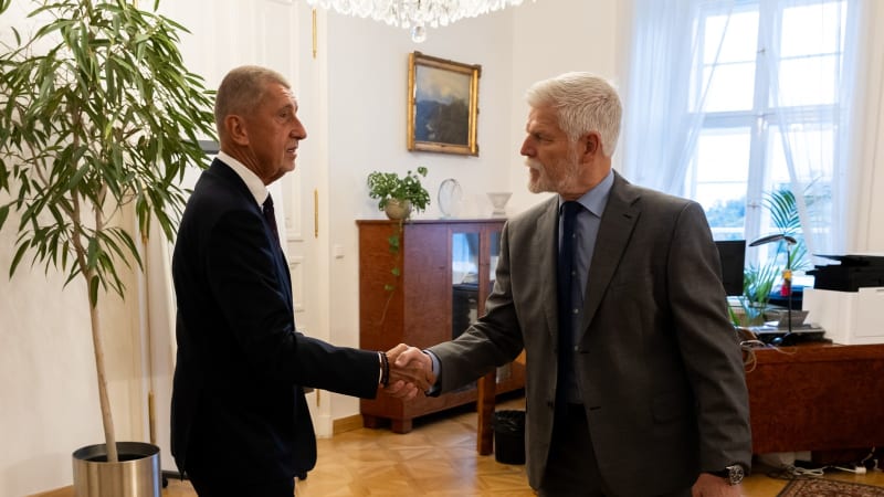 ON-LINE: Pavel pověřil Babiše sestavením vlády. Šéf ANO zmínil, kdy by kabinet mohl vzniknout
