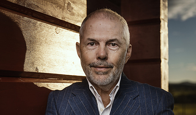 Eben, Kundera ani Vášáryová. Koho z navržených Pavel nevyznamenal?