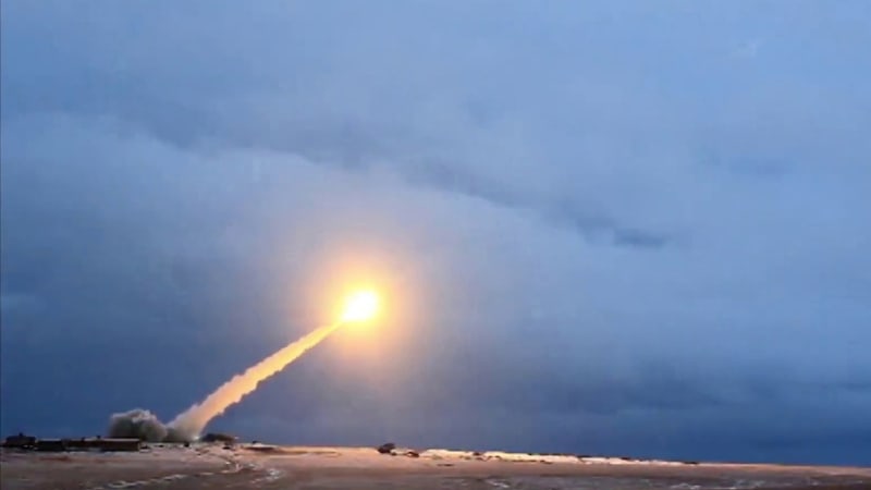 Rusko testuje raketu s neomezeným doletem. Putin mluví o zbrani, jakou nikdo nemá