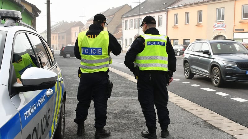 Hrozby při Dušičkách: Do ulic vyrazí stovky policistů. Podívejte se, kde posílí hlídky