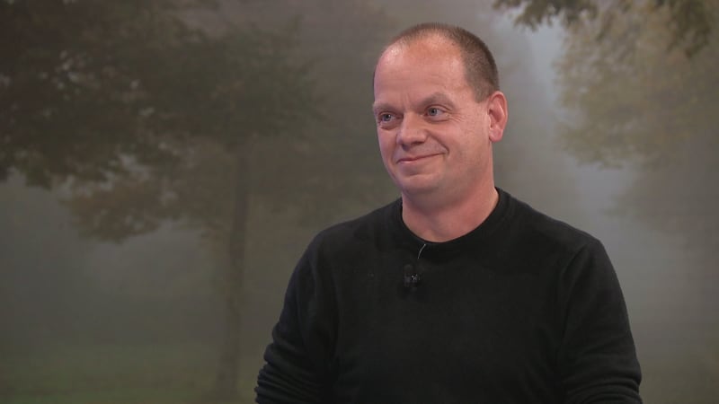 Na Dušičky za volantem hlavně nespěchat, vyzval expert. Co poradil svátečním řidičům?