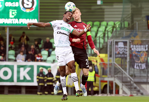 ONLINE: Karviná - Sparta 1:1, domácí vedli, prudkou střelou srovnává Mercado