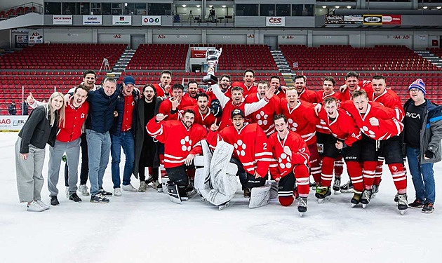 Víc než hokej. Vysokoškoláky z Budějovic čeká boj na ledě a velká párty