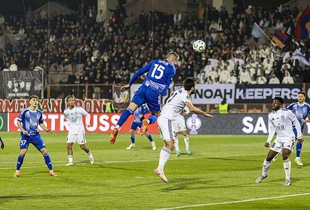 Noah - Olomouc 1:2, před poločasem rozhodl Sylla. Hosté slaví první vítězství