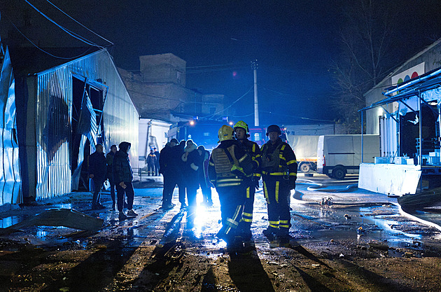 Rusové útočili na ukrajinskou infrastrukturu, v řadě oblastí nejde proud