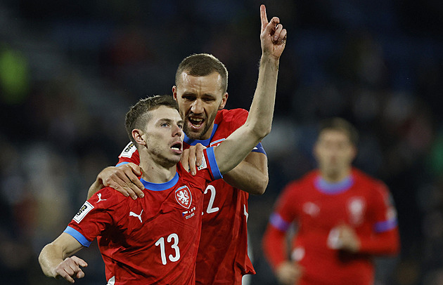 ONLINE: Česko - Gibraltar 2:0, po Douděrovi se rychle raduje i Chorý