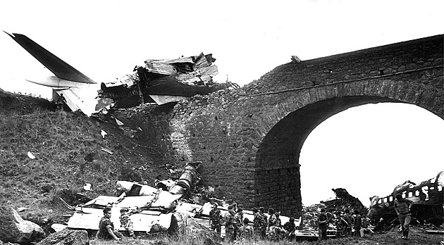 Těžký stroj na krátké dráze nezastavil. 48 let od tragédie letu TAP 425