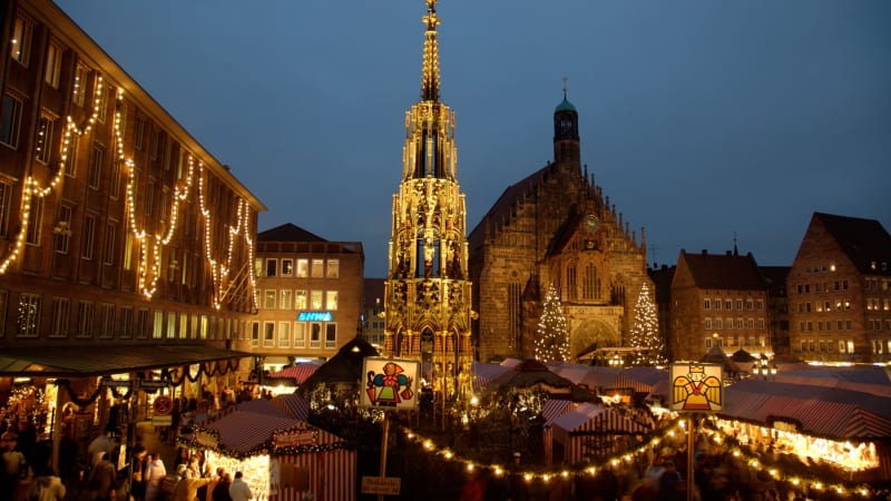 Kam na nejlepší vánoční trhy? Praha je přelidněná, klenot se skrývá nedaleko našich hranic