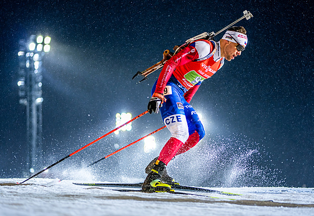 Biatlon ONLINE: Vytrvalostní závod mužů. Horniga tíží dvě trestné minuty