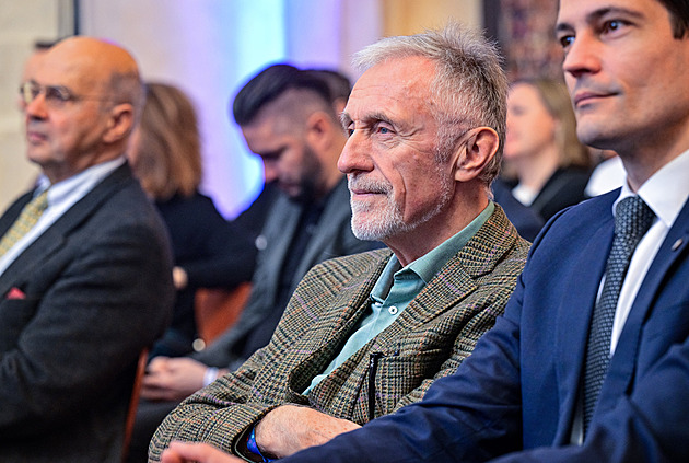 Topolánek o svém boji s rakovinou: Mám šanci žít déle díky včasnému záchytu