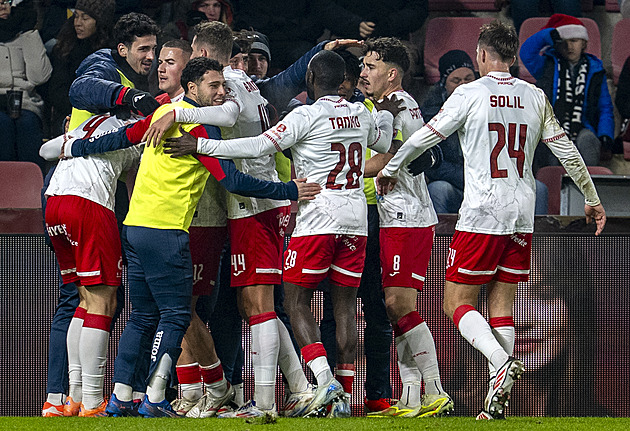 ONLINE: Pardubice - Hradec 0:0, potvrdí domácí v derby výhru ze Sparty?