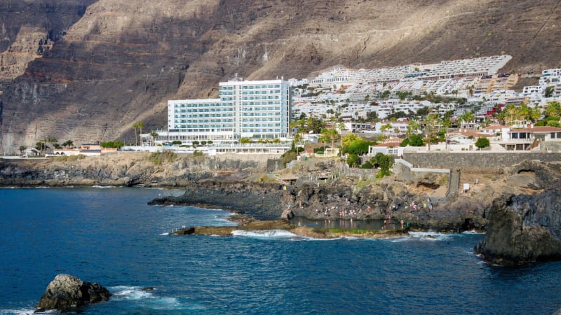 Obrovská vlna zabila na Kanárských ostrovech tři lidi. Dva z mrtvých jsou Slováci