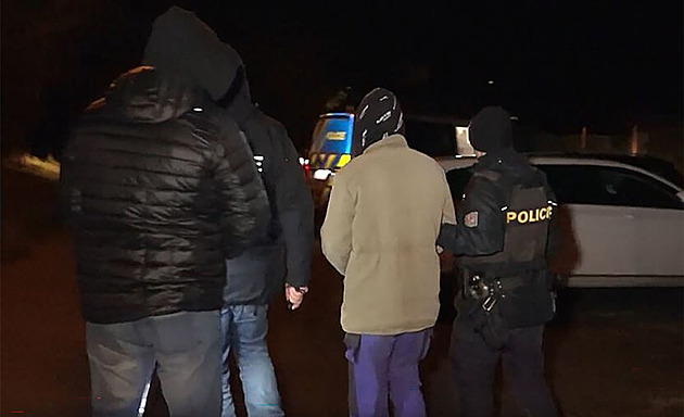 Brutální únos, pokus vraždy. Chlapce unesl mladík od domu, dobrovolně s ním nešel