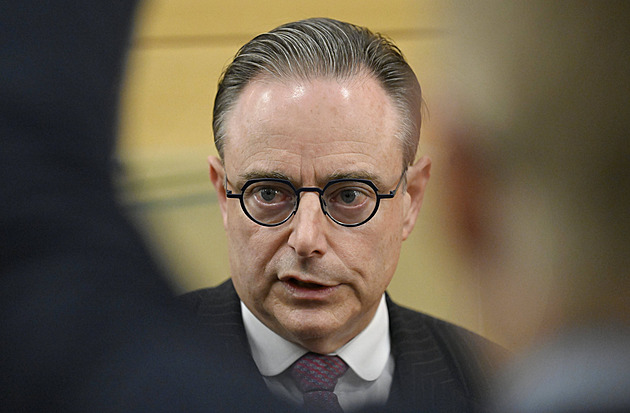 „Skočíme ze skály, snad nás padák udrží.“ Klíčový summit EU řeší ruská aktiva