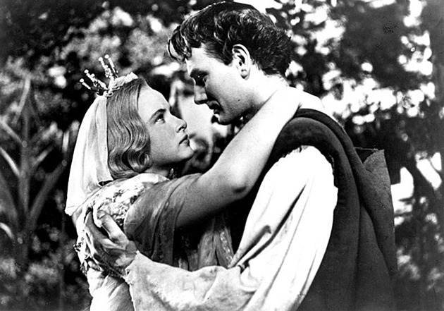 Soudružko, proč tu vystupuje doktor? Jak filmy a pohádky dostaly od režimu výprask