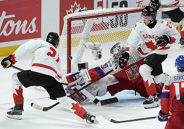 ONLINE: Česko - Kanada. Těžký start MS, hokejoví junioři začínají proti favoritovi