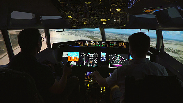 Jako nadšenec začínal v garáži, nakonec postavil úspěšný letecký simulátor