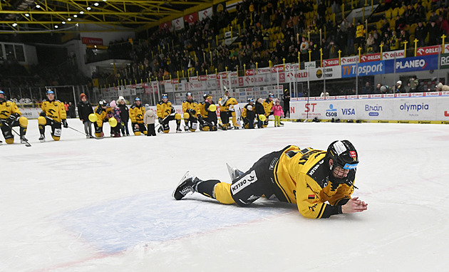 To je vono! Vzpouru chemiků prodloužil i junák s mřížkou: Kluci si mě dobírají