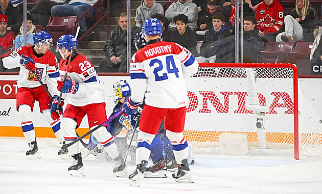ONLINE: Česko - Finsko 1:0. Trefil se Kubiesa, Poletín je v oslabení neúspěšný