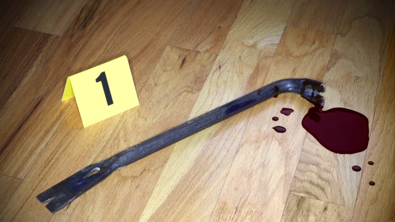 Málem mě ubil páčidlem. Žena popsala krvavý útok v Liverpoolu, šest lidí měl zranit Afghánec