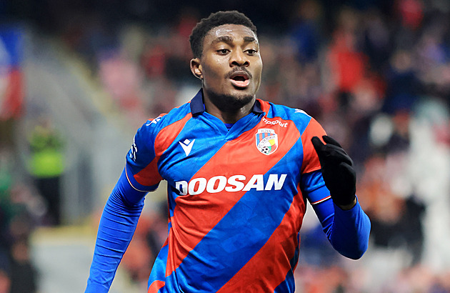 Durosinmi je nejspíš na odchodu z Plzně. Z Itálie za něj nabízí devět milionů eur