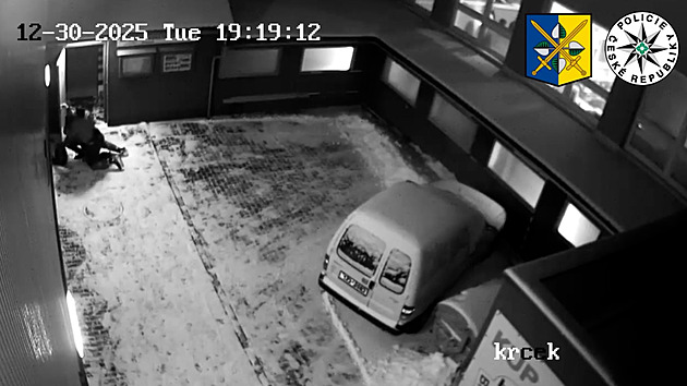 Zloděj vykrádal šatny stadionů. Chytil ho policista, ani si nestihl sundat brusle