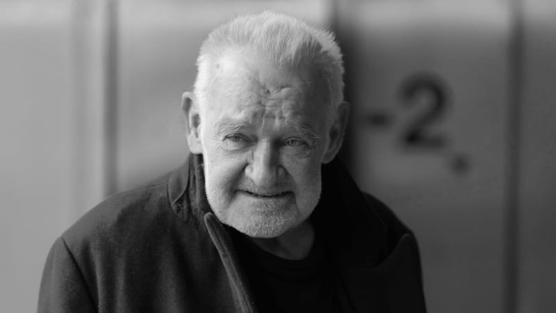 Zemřel režisér Béla Tarr. Proslul snímky Satanské tango či Turínský kůň, přednášel i v Praze
