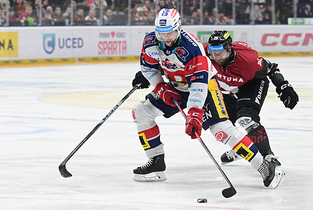 ONLINE: Sparta ve šlágru s Pardubicemi vede, slaví Litvínov, Plzeň i Olomouc