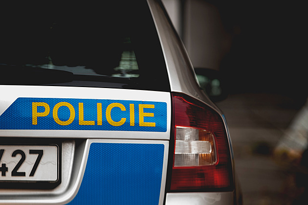 Mrtvý novorozenec na Příbramsku. Tělo leželo na veřejném prostranství