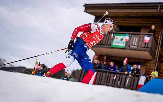 Biatlon ONLINE: Muži bojují ve sprintu, do závodu naskočí i pětice Čechů