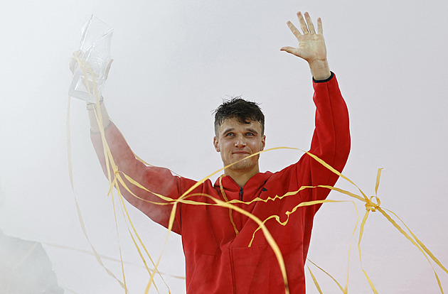 Vyhrává o jedno procento bodů víc. Menšík před náročnou obhajobou: Mám husí kůži