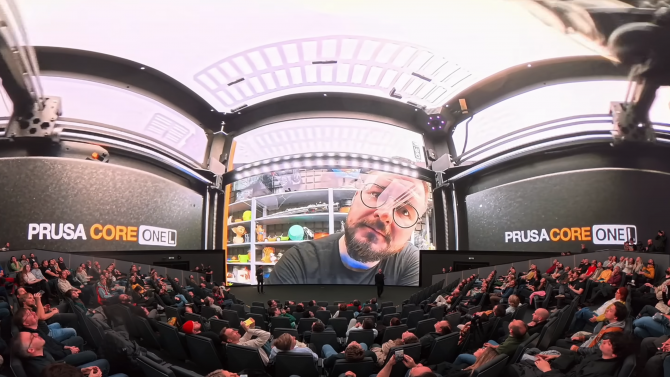 Průša poprvé propouští. Českému výrobci 3D tiskáren se nedaří plnit prodejní cíle