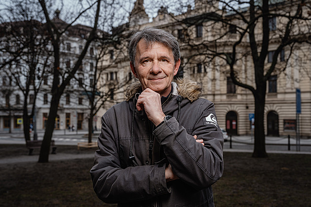 Zhroutil se mi život, teď se snažím jít štěstí naproti. Otevřená zpověď Jana Šťastného