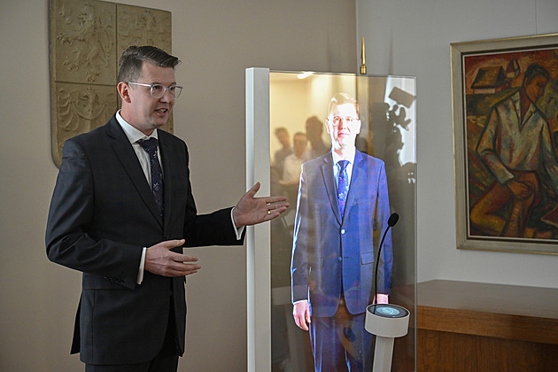 Na dotazy odpoví hned, nikdy nespí. AI starosta je od skutečného k nerozeznání