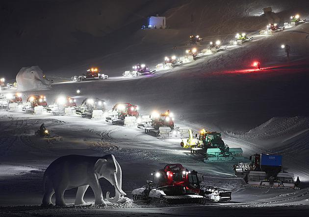 Rolby místo slonů. Sezonu v Söldenu v silném sněžení zakončila show Hannibal